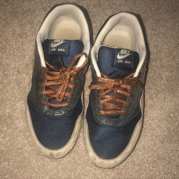 Nike AirMax - Picture 1 of 3